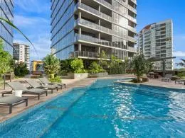 Furnished 2 bedroom Luxury Apartment!