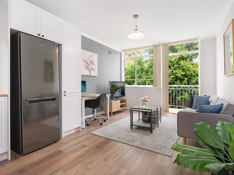 Freshly Renovated Apartment Makes Great First Home or Investment