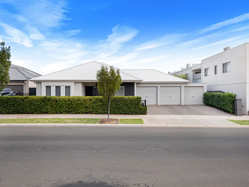 Contemporary Comfort – 4 Bedrooms – Ex Display Home Quality