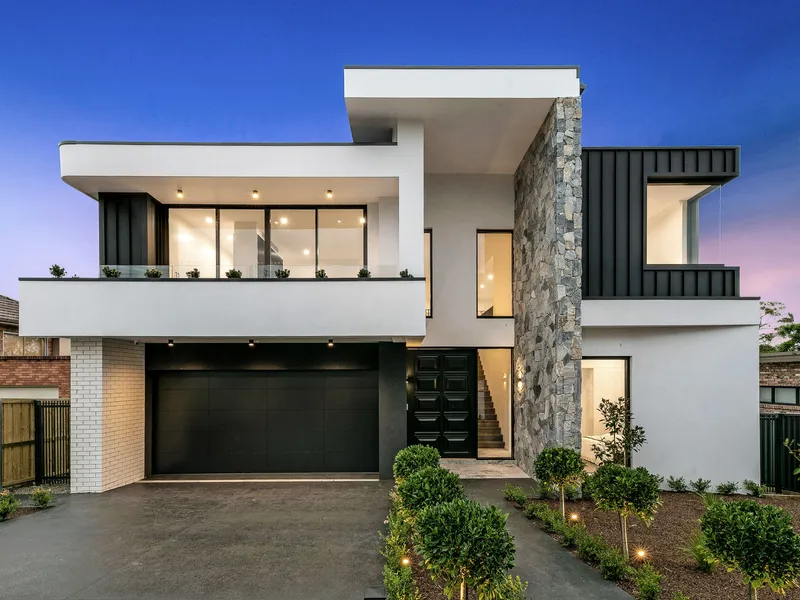 Opulent, Architecturally Designed Contemporary Residence