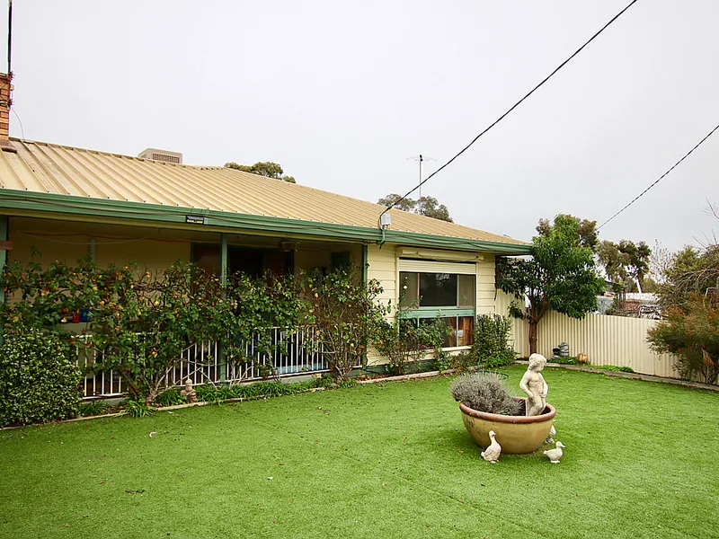 LOW MAINTENANCE- HOME, GARDEN & SHEDDING.