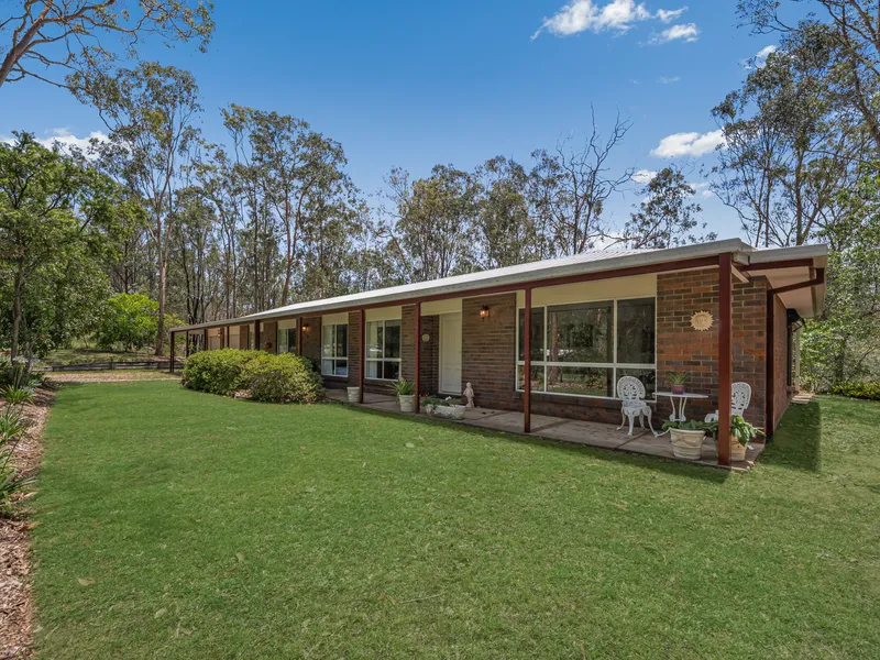 Acreage Backing onto A Nature Reserve