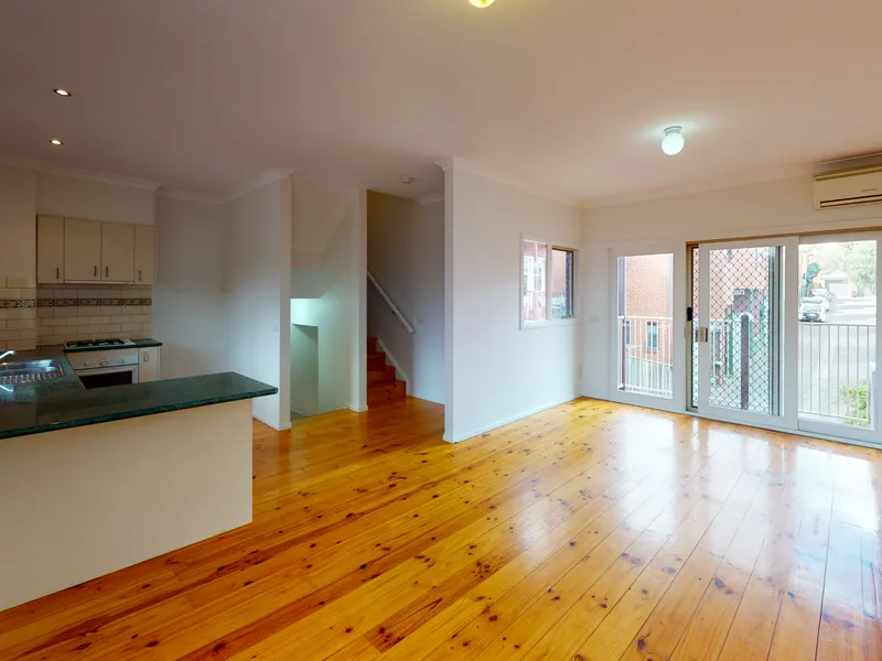 Two bedroom townhouse in an ideal location