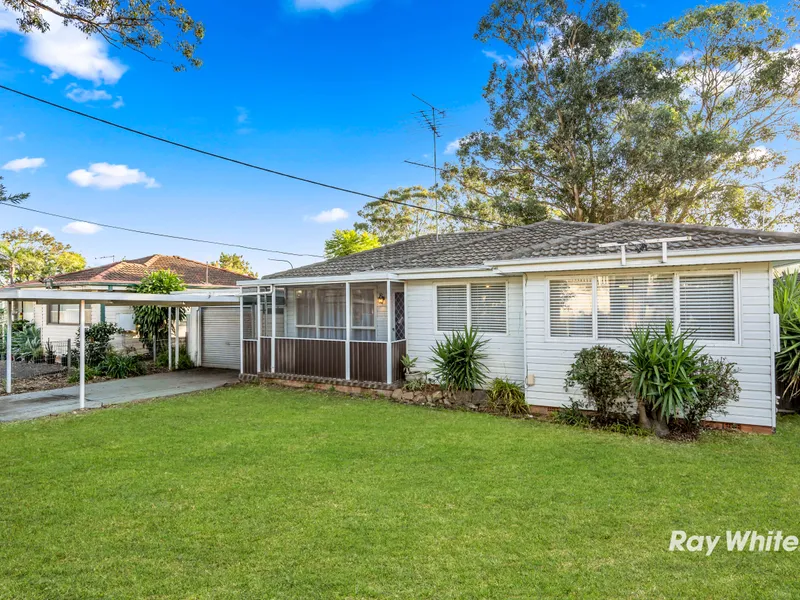 AUCTION ! MUST BE SOLD UNDER THE HAMMER