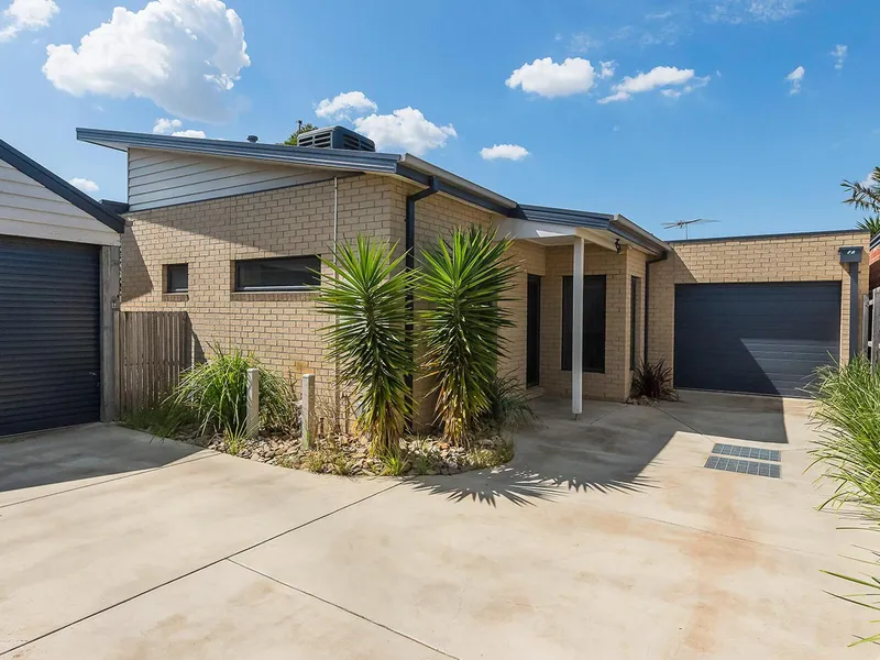 Parktone Primary & Parkdale Secondary School zones