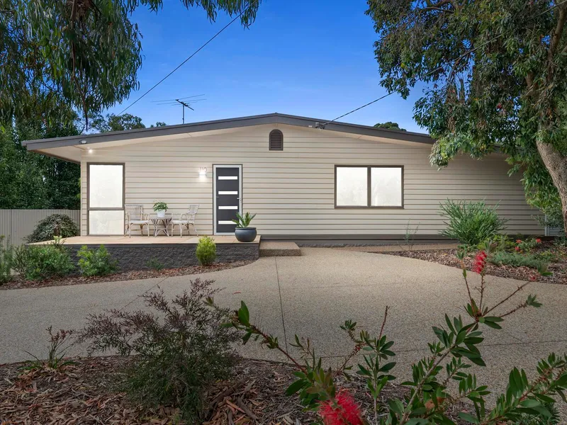 Immaculate family entertainer in tranquil hillside pocket