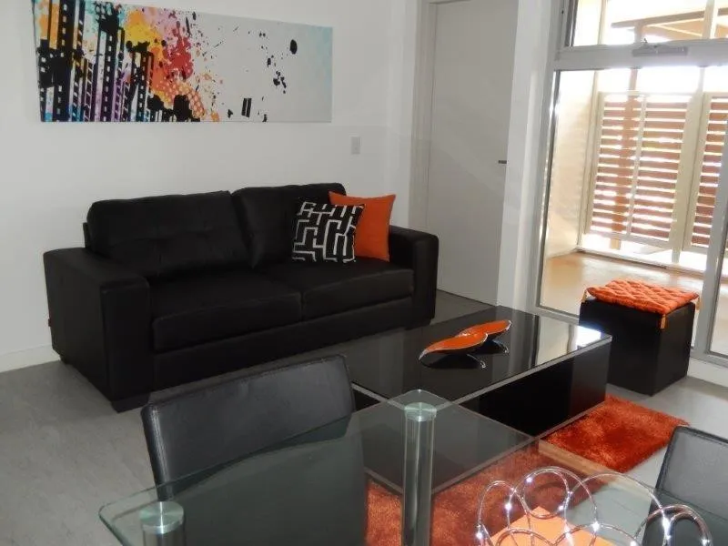 FULLY FURNISHED IN PADBURY