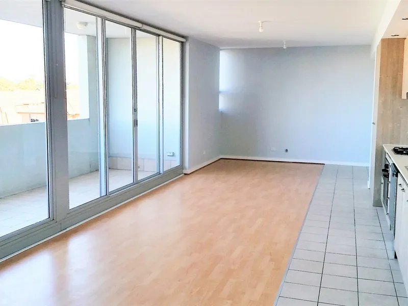 Modern Light Filled Studio Apartment!