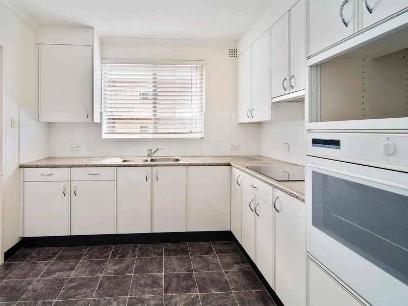 Two Bedroom Apartment in Convenient Location
