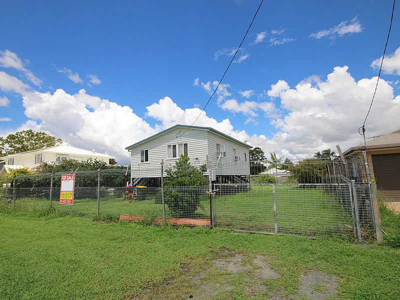 3 BEDROOM HOME ON A HUGE 810M2 ALLOTMENT ON 2 TITLES. $230,000