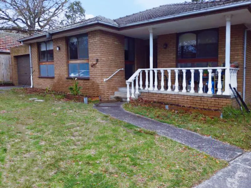 This spacious single level unit – Camberwell High School Zone