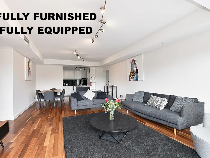 Spacious La Trobe St CBD furnished 3 bedroom apartment