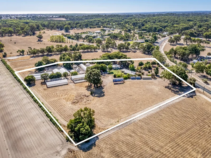 Metro farm in Karnup