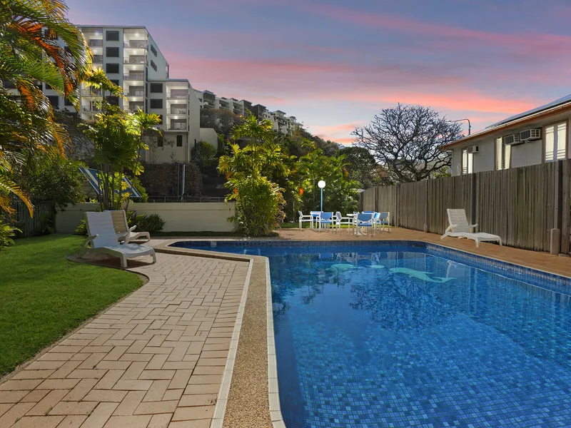 Spacious apartment in walk-to-everywhere location