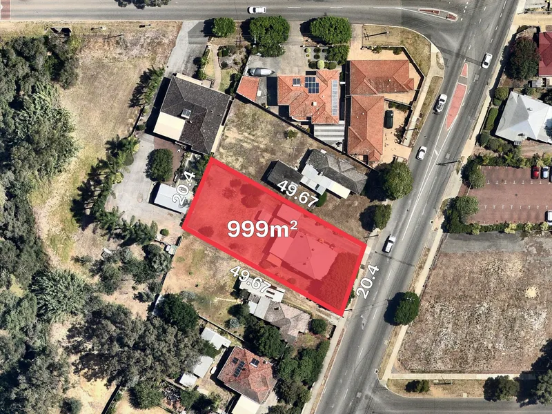 CHARACTER COTTAGE WITH DEVELOPMENT POTENTIAL