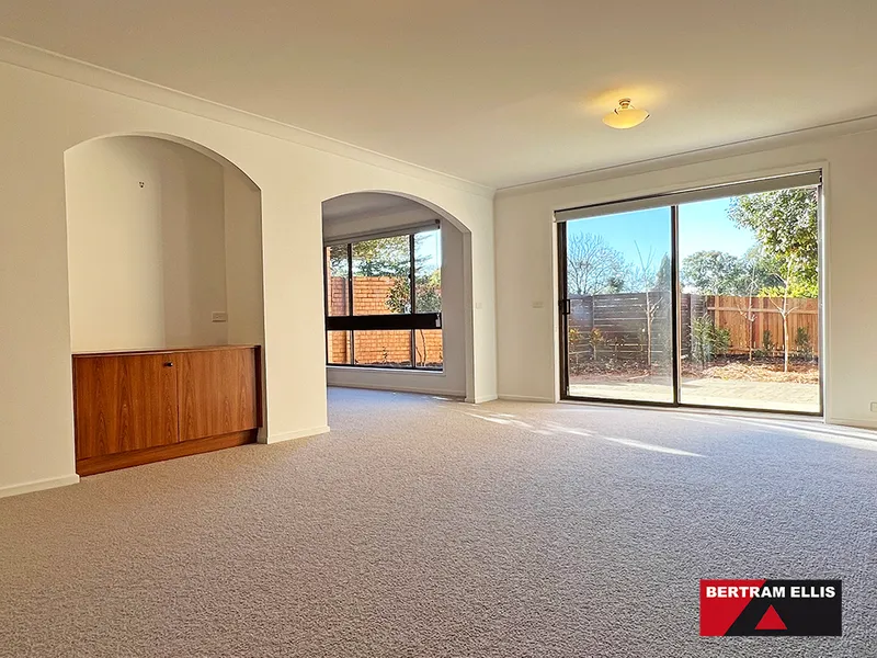 Spacious north facing townhouse!