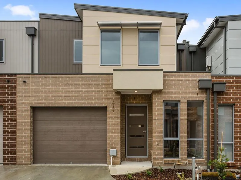 Captivating in Carrum Downs!