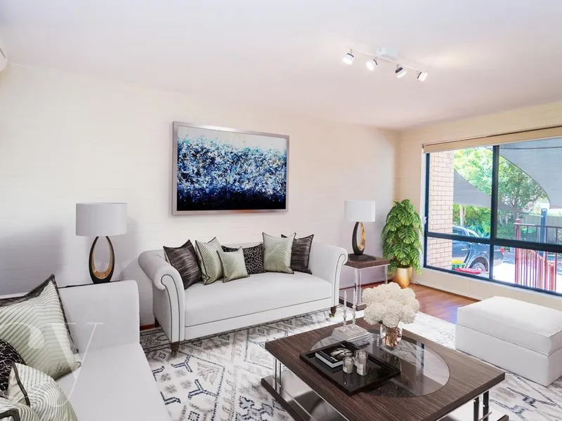 TOWNHOUSE TEMPTATIONS, “FREO” STYLE!