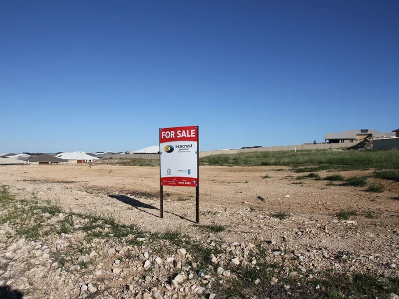 FANTASTIC ELEVATION OVERLOOKING THE PARK