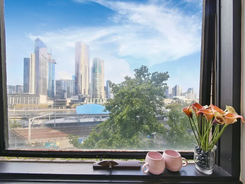 With a view like this no need for artwork $375.00 per week avail now