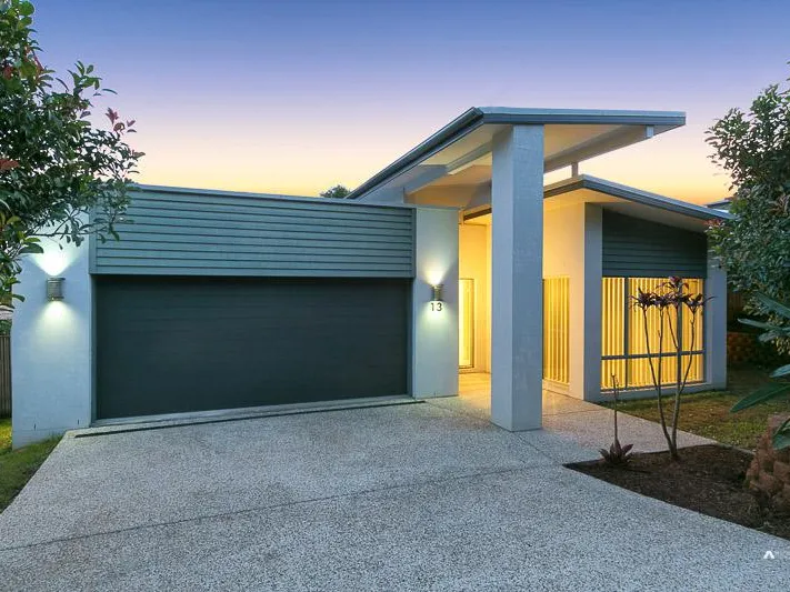 LOW SET WITH PRACTICAL FLOOR PLAN