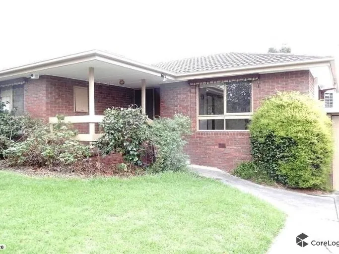 A perfectly located 2-bedroom home in Mount Waverley