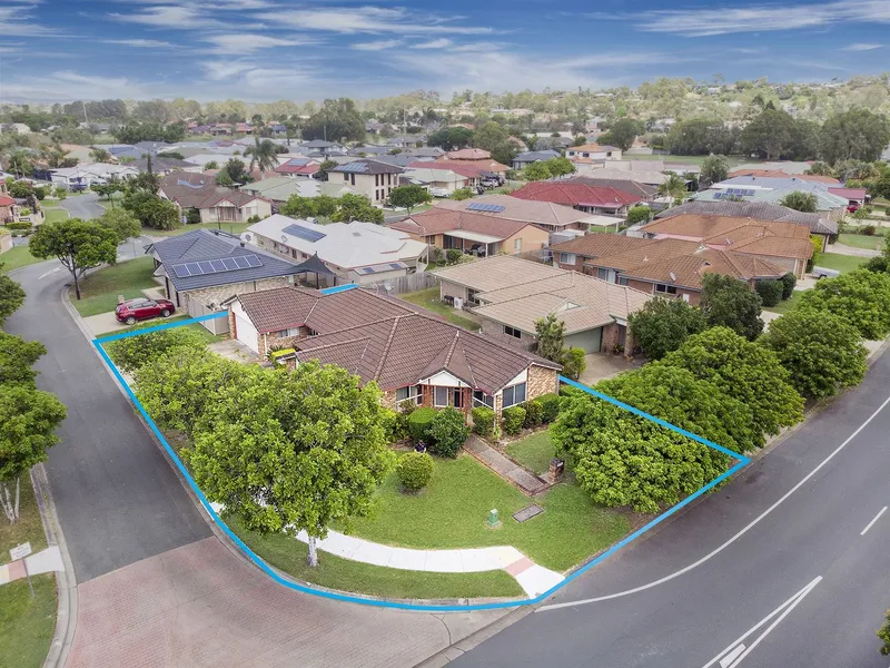 Corner Home with 24/7 security