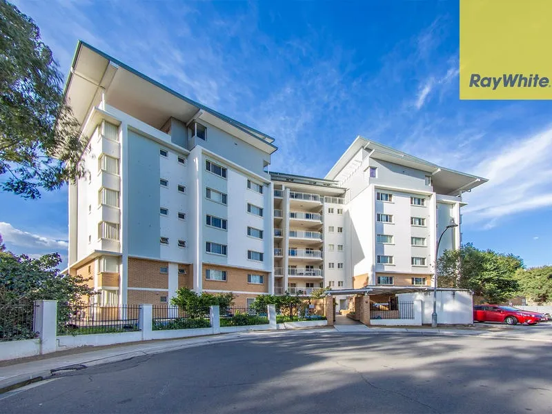 FRESH & IN PRIME LOCATION