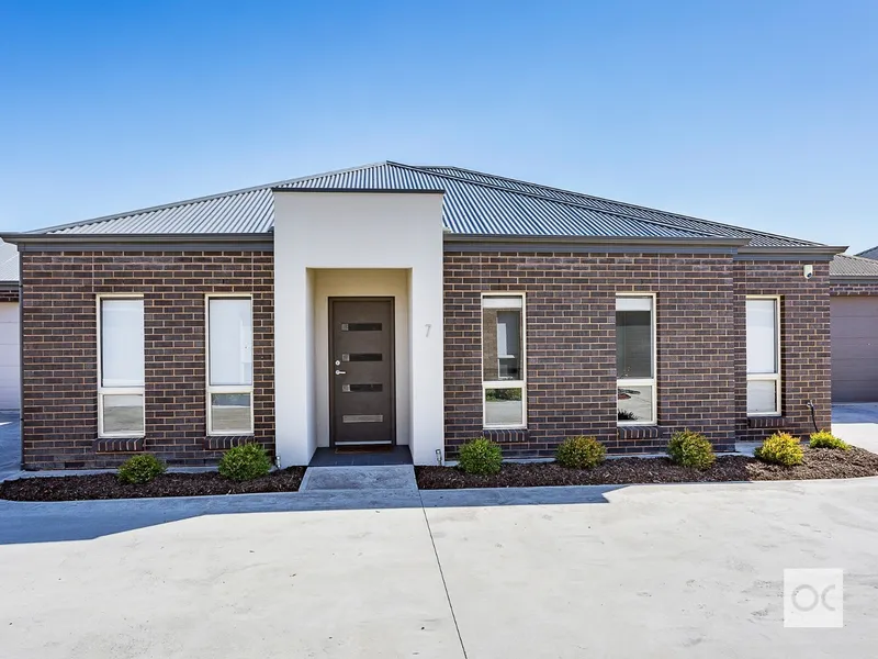 MODERN LIVING IN CONVENIENT CAMPBELLTOWN