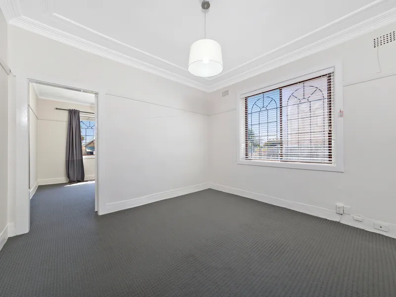 Renovated Unit in Prime Location 