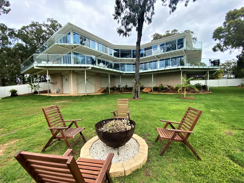 UNRIVALLED PICTURE POSTCARD WATERFRONT PANORAMA