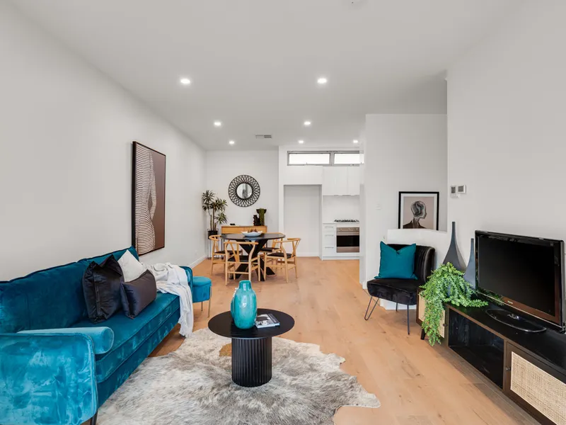 Chic, 3-Storey Modern Townhouse Just Outside of The City!