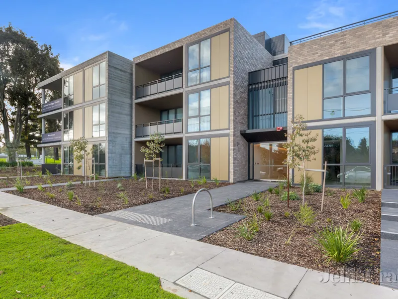 The Grounds of Ivanhoe East