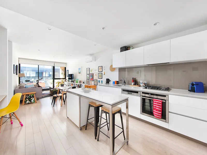 The Albert- Fabulous 2 Bedroom, 2 Bathroom Apartment!