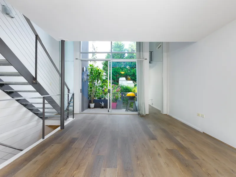 Immaculate Townhouse-Style Apartment