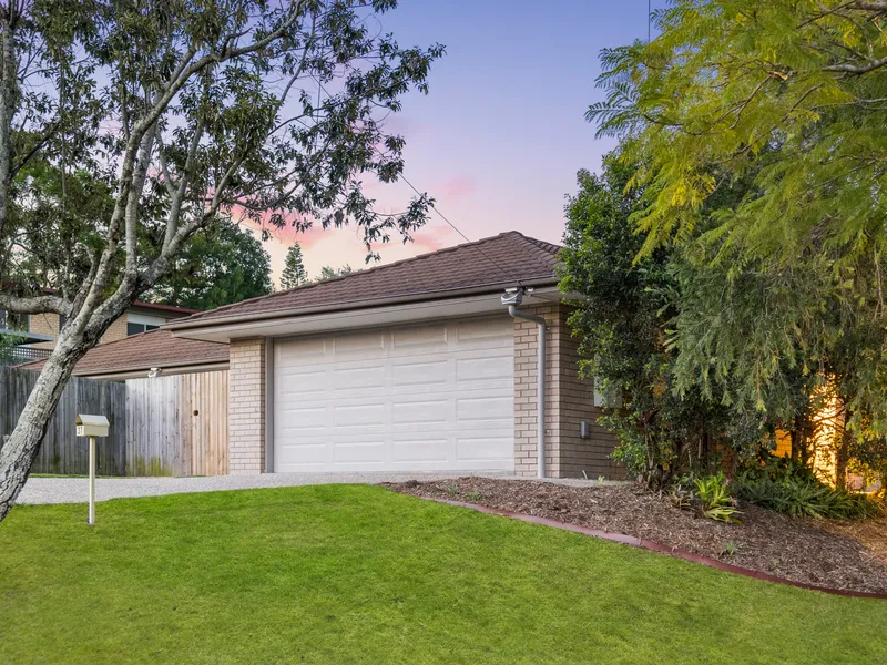 This Immaculate Home in Riverview is the Perfect Opportunity