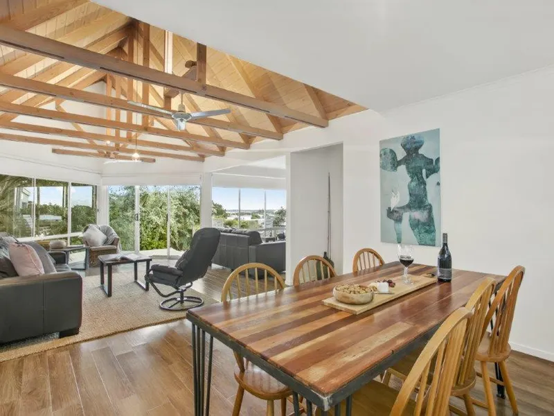 Listen To The Waves Rolling In!