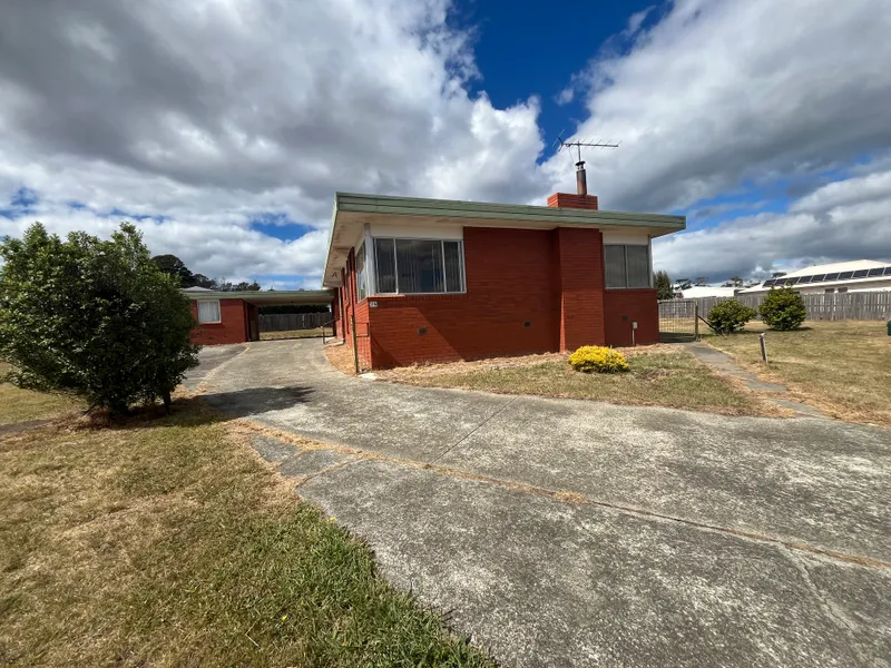 Large Family Home In Triabunna