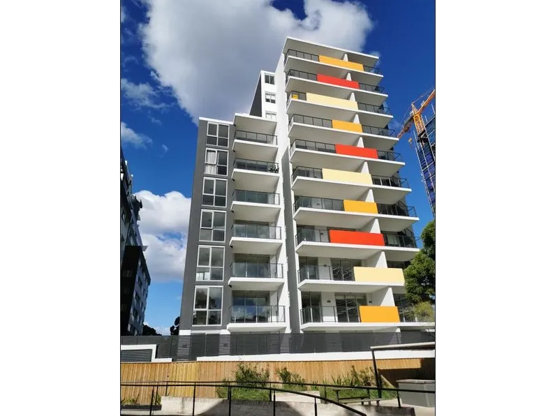 Two Bedroom Apartment with Courtyard