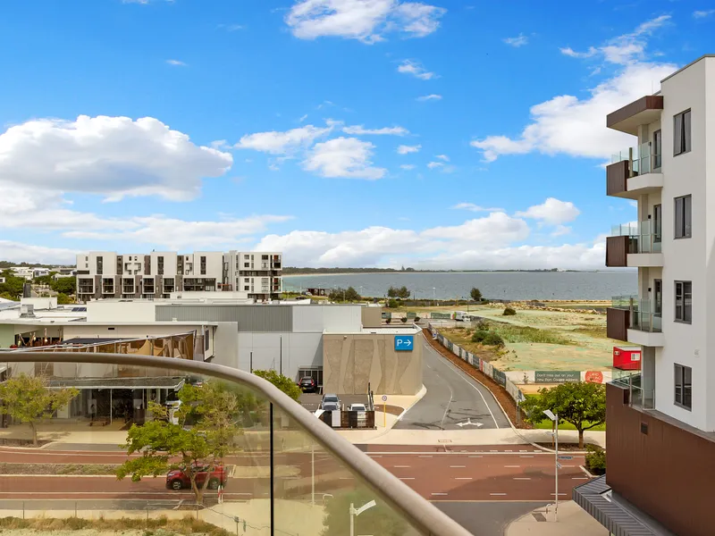 EASY CARE LIVING BY THE SEA