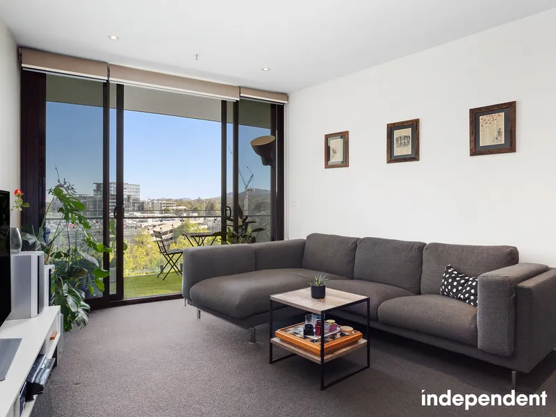 Move straight in and start enjoying the wonderful amenities this modern property has to offer.