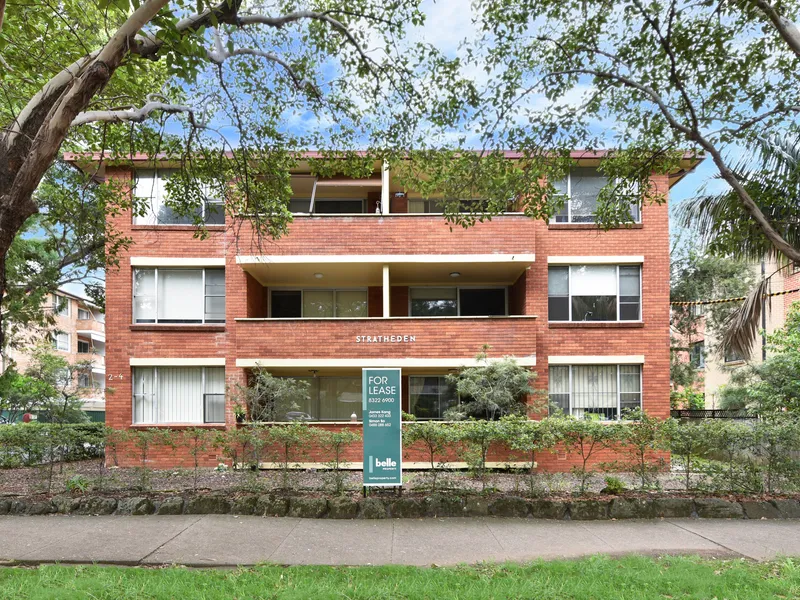 Oversized two bedroom unit, walk to station and shops