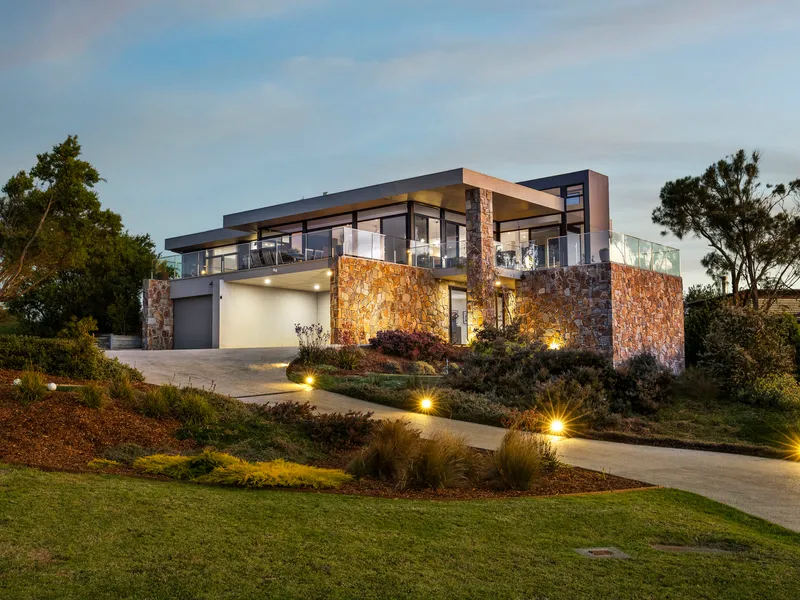 Luxurious, Architect Designed, Five Bedroom Residence