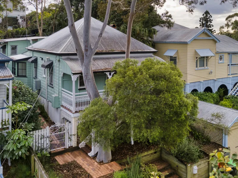 CHARMING 3 BED QLD COTTAGE IN THE HILLS OF PADDINGTON