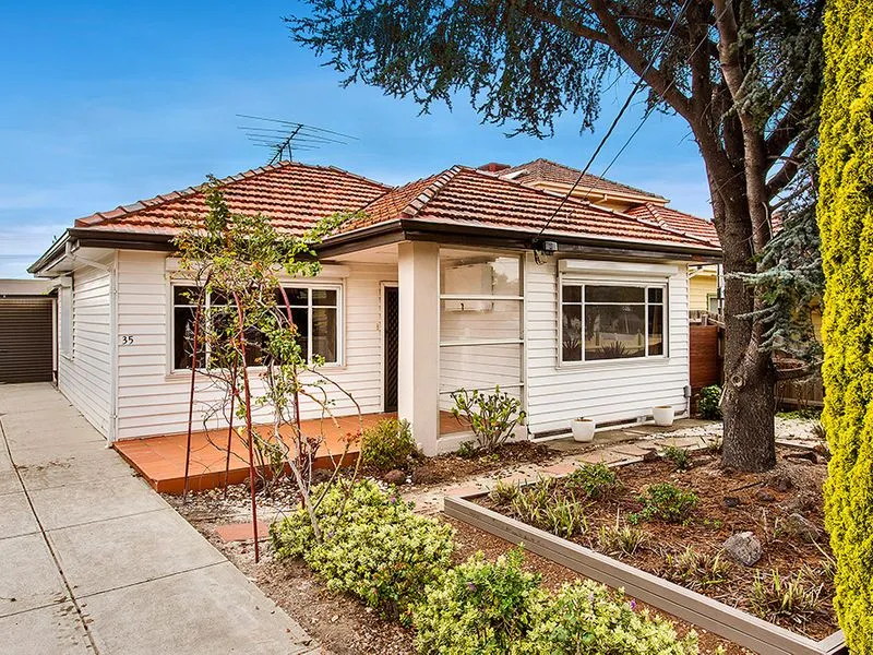 Stunning Yarraville Home With Self Contained Bungalow!