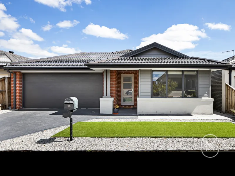 WELCOME TO THE GOOD LIFE