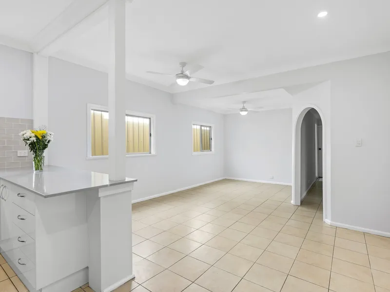 Newly Renovated Residence with Business (Café) Attached