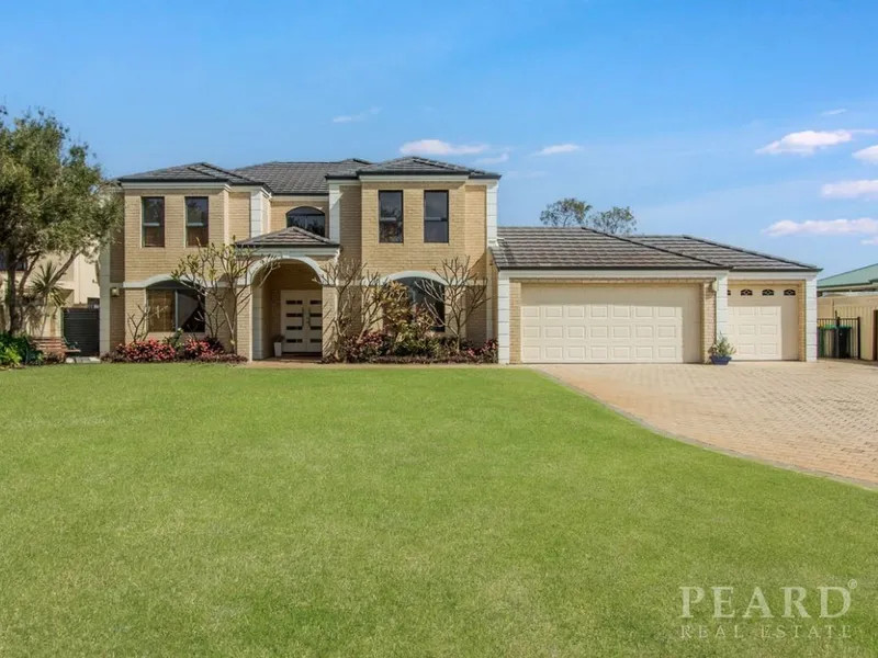 EXCELLENT LOCATION WITH OCEAN VIEWS