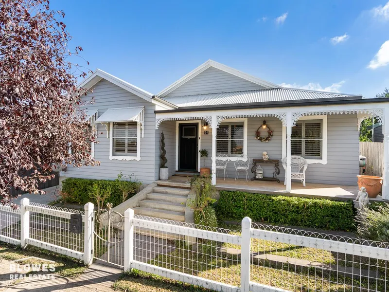 MODERN EXECUTIVE STYLE HOME IN MILLTHORPE