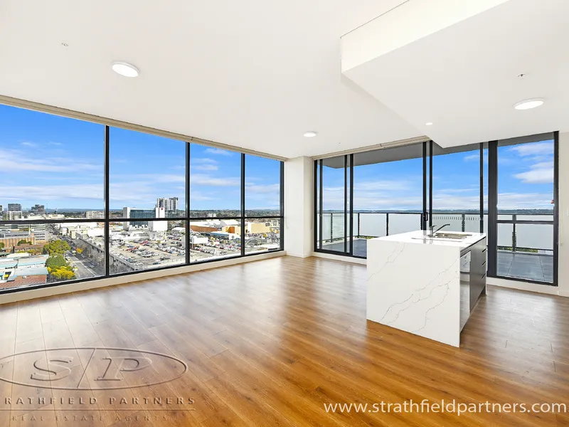 Rare 3 bedroom penthouse 